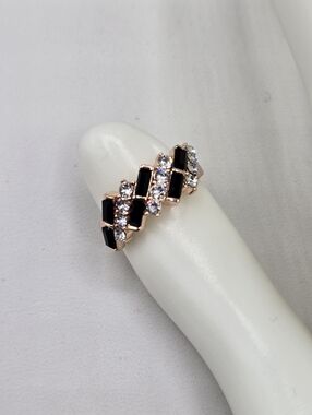 Swarovski Crystal Elements Rose Gold Ring Black Clear Size 6.75 Wedding Prom